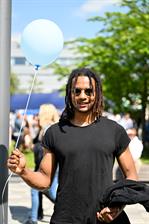 On 14 May 2022, Hochschule Düsseldorf – University of Applied Sciences (HSD) could finally celebrate its 50th anniversary – and the response exceeded everything all organisers had hoped for: Several thousand people came to celebrate during the day and well into the night, creating a unique atmosphere on campus and enjoying wonderful weather.